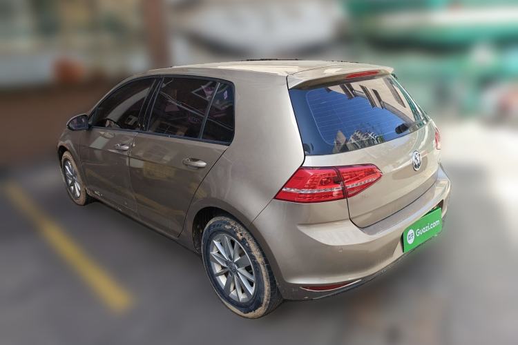 Used Volkswagen Golf 2016 1.6L Automatic Fashion Model Rear Left 45 Deg