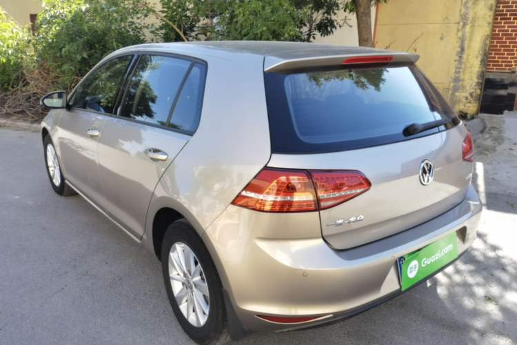 Used Volkswagen Golf 2016 1.6L Manual Fashion Edition Rear Left 45 Deg