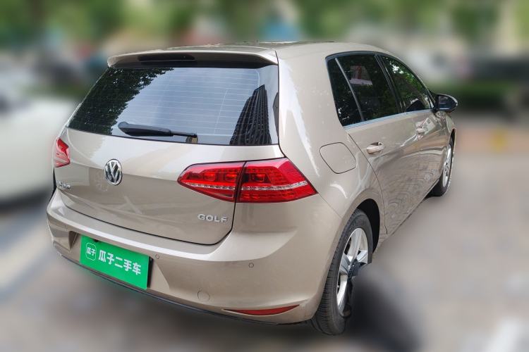 Used Volkswagen Golf 2016 1.6L Automatic Comfort Model Rear Right 45 Deg