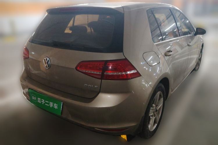 Used Volkswagen Golf 2016 1.6L Automatic Comfort Model Rear Right 45 Deg
