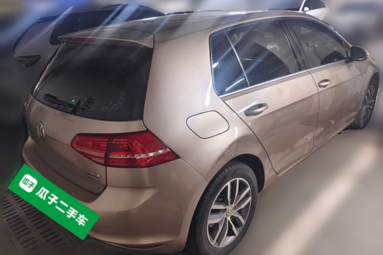 Used Volkswagen Golf 2016 230TSI Automatic Luxury Version Rear Right 45 Deg