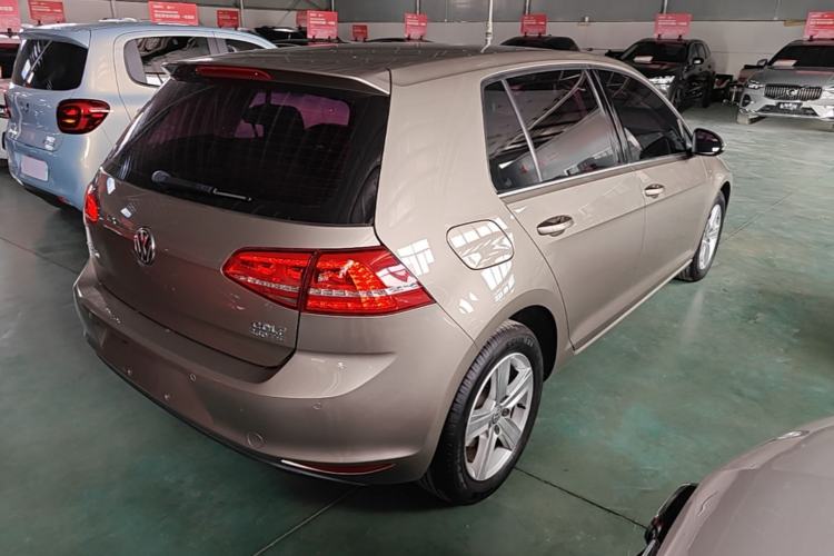 Used Volkswagen Golf 2016 230TSI Automatic Comfort Version Rear Right 45 Deg