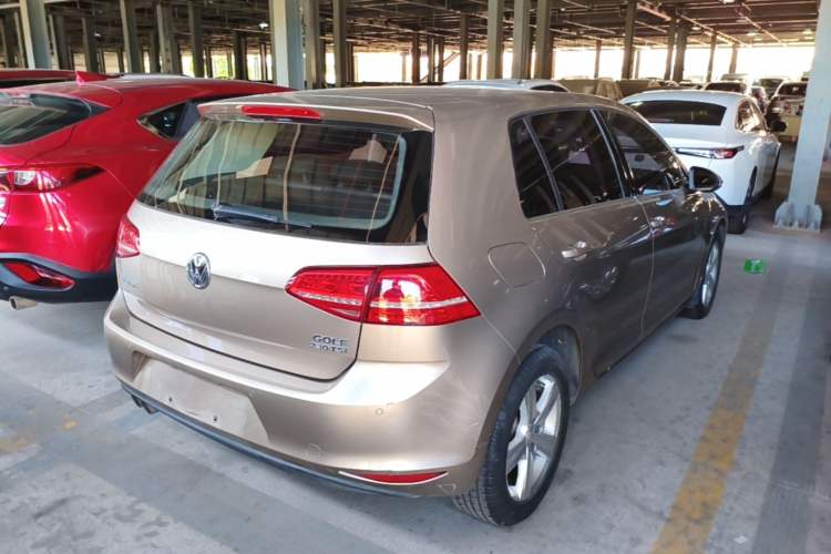 Used Volkswagen Golf 2016 230TSI Automatic Comfort Version Rear Right 45 Deg