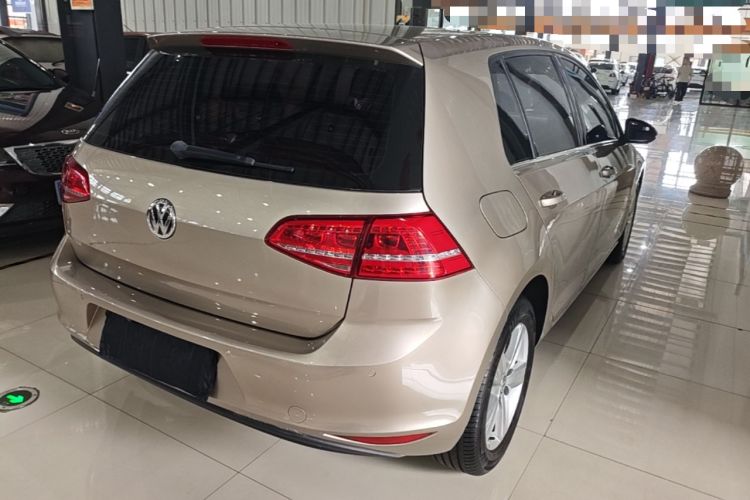 Used Volkswagen Golf 2016 1.6L Automatic Comfort Model Rear Right 45 Deg
