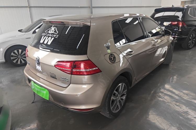 Used Volkswagen Golf 2016 230TSI Automatic Luxury Version Rear Right 45 Deg