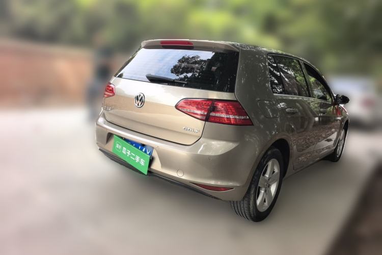 Used Volkswagen Golf 2016 1.6L Automatic Comfort Model Rear Right 45 Deg