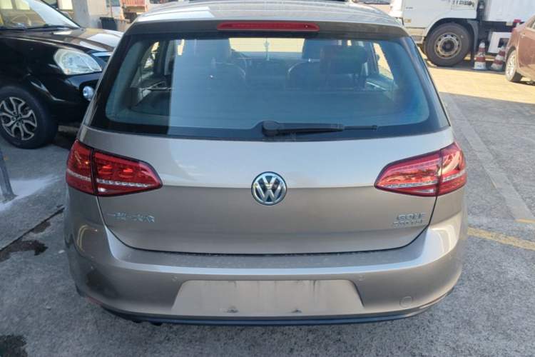 Used Volkswagen Golf 2016 230TSI Automatic Luxury Version Rear
