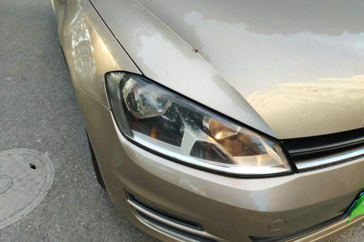 Used Volkswagen Golf 2016 230TSI Automatic Luxury Version Right Front Headlight