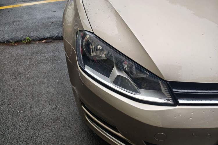 Used Volkswagen Golf 2016 1.6L Automatic Comfort Model Right Front Headlight