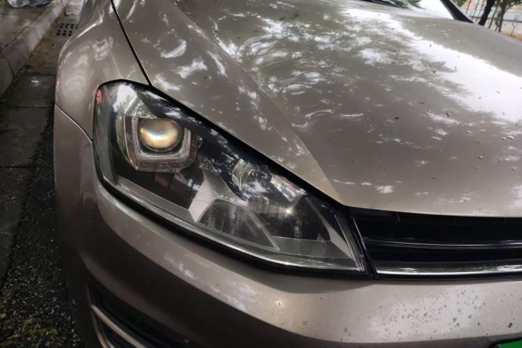 Used Volkswagen Golf 2016 230TSI Automatic Comfort Version Right Front Headlight