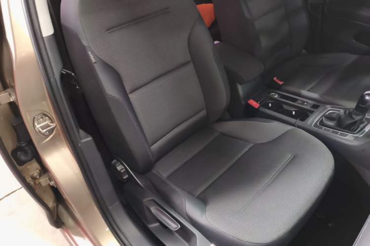 Used Volkswagen Golf 2016 230TSI Automatic Comfort Version Right Front Seat