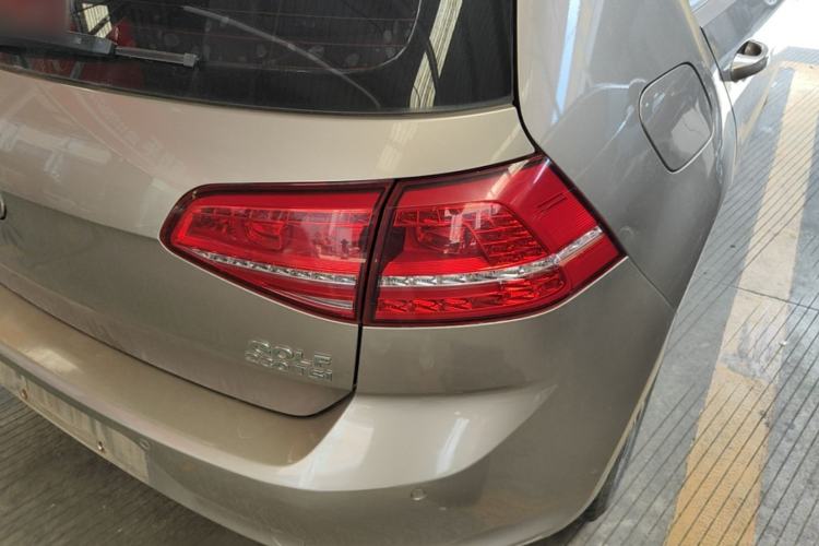 Used Volkswagen Golf 2016 230TSI Automatic Luxury Version Right Rear Taillight