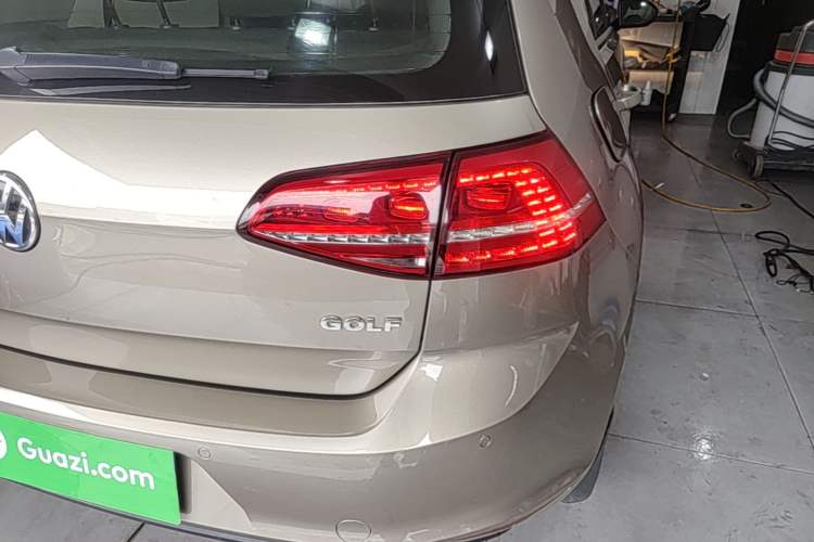 Used Volkswagen Golf 2016 1.6L Automatic Fashion Model Right Rear Taillight