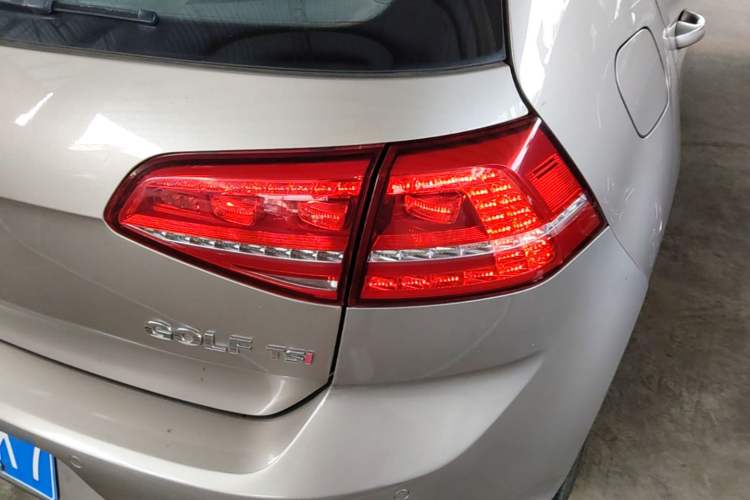 Used Volkswagen Golf 2016 230TSI Automatic Comfort Version Right Rear Taillight