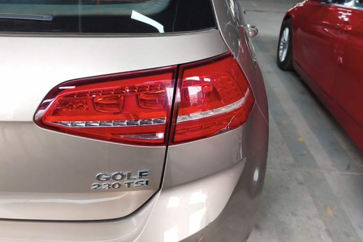 Used Volkswagen Golf 2016 230TSI Automatic Comfort Version Right Rear Taillight