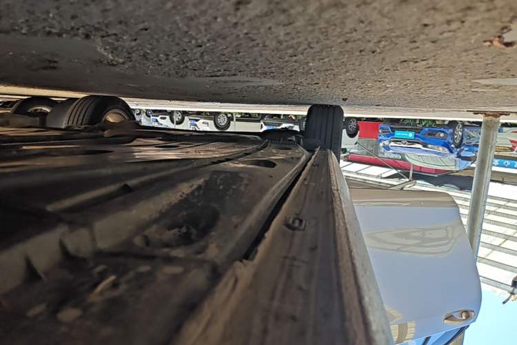 Used Volkswagen Golf 2016 230TSI Automatic Comfort Version Right Side Sill