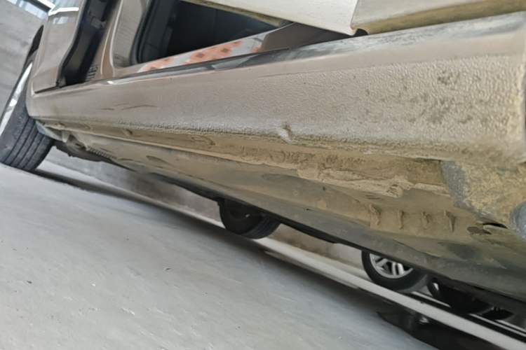 Used Volkswagen Golf 2016 1.6L Automatic Fashion Model Right Side Sill