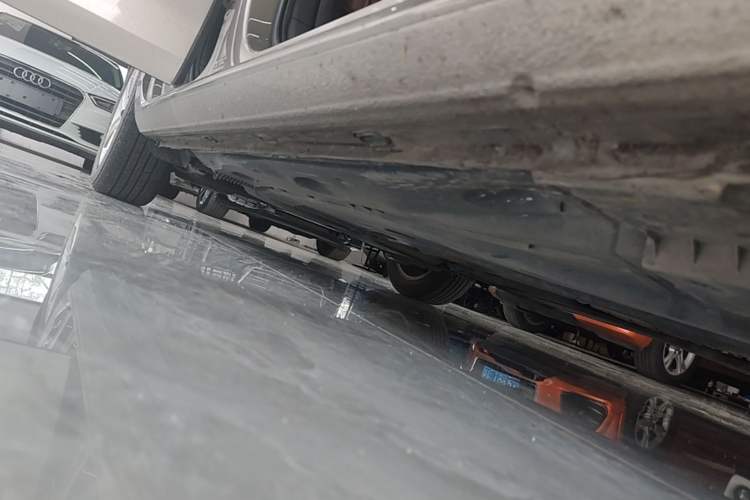 Used Volkswagen Golf 2016 1.6L Automatic Comfort Model Right Side Sill