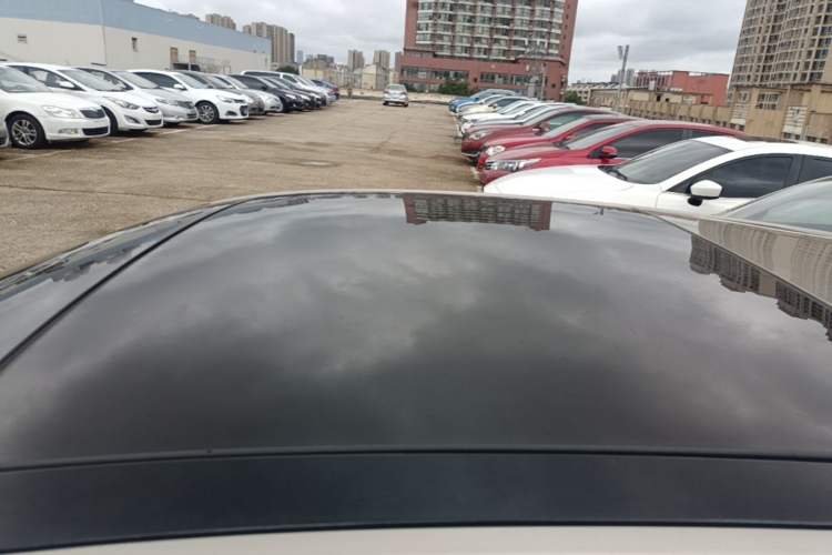 Used Volkswagen Golf 2016 1.6L Automatic Comfort Model Roof
