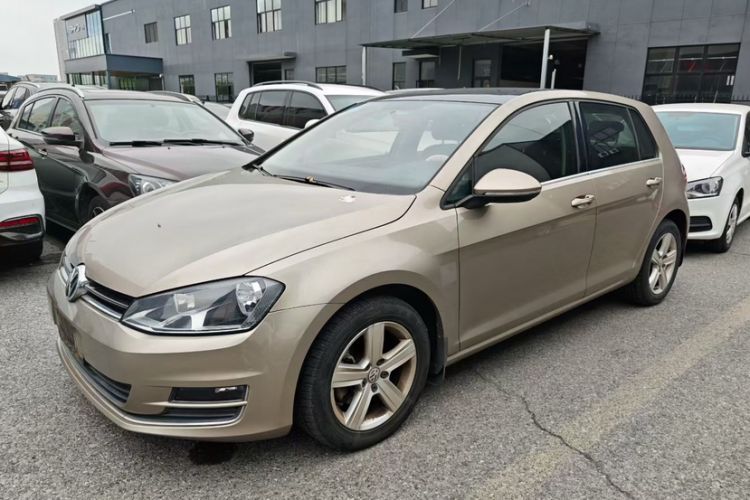 Used Volkswagen Golf 2016 1.6L Automatic Comfort Model Guazi used car, China used car export, Used car for sale, Used  cars, Cheapest cars for sale