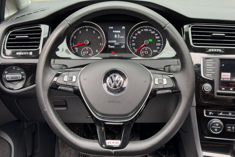 Used Volkswagen Golf 2016 280TSI Automatic Flagship Model Steering Wheel