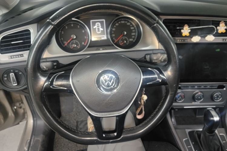 Used Volkswagen Golf 2016 1.6L Automatic Comfort Model Steering Wheel