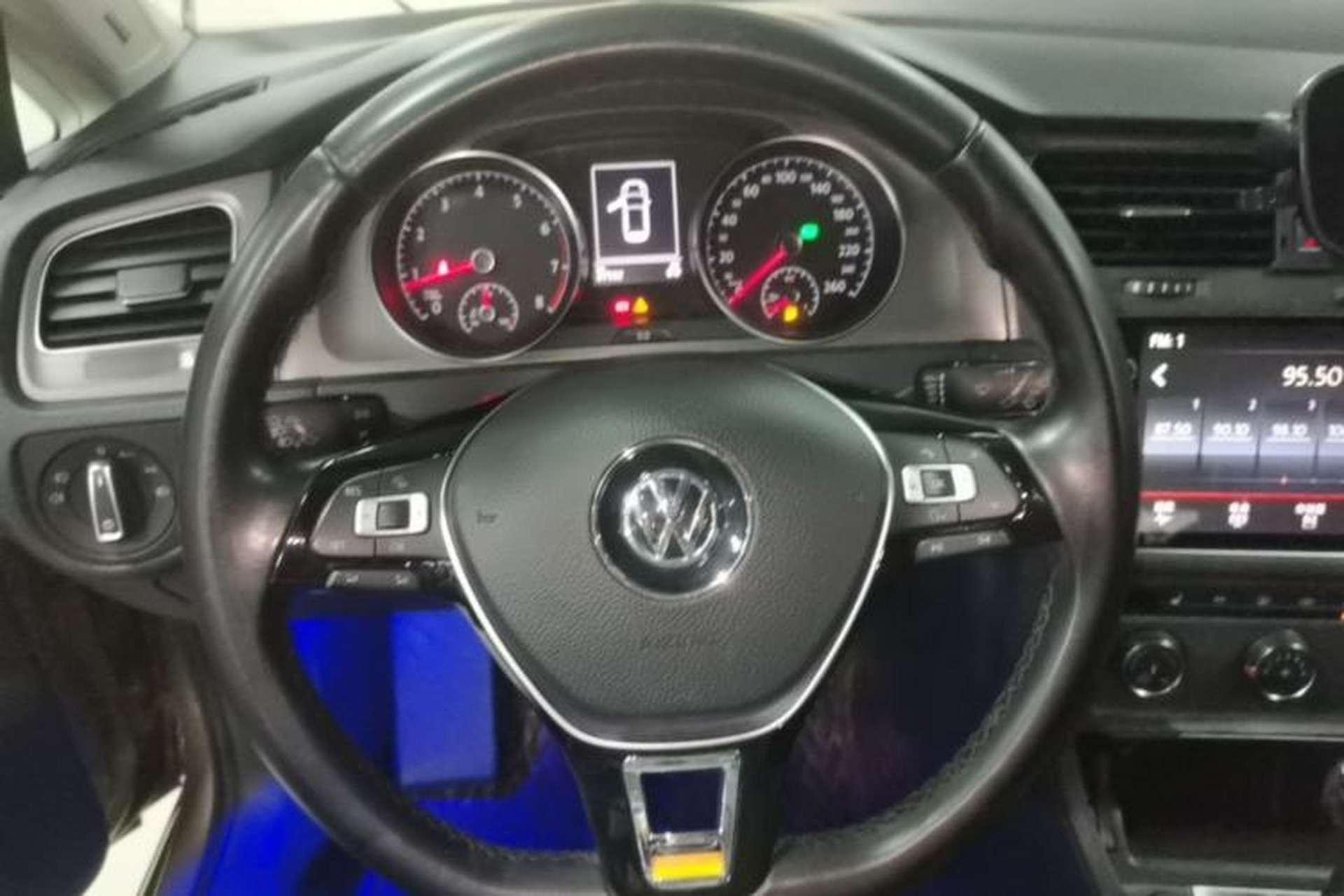 Used Volkswagen Golf 2016 230TSI Automatic Luxury Version Steering Wheel