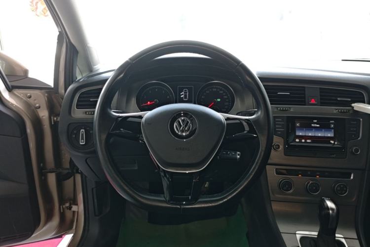 Used Volkswagen Golf 2016 230TSI Automatic Comfort Version Steering Wheel
