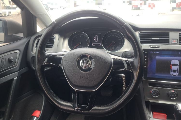 Used Volkswagen Golf 2016 1.6L Automatic Comfort Model Steering Wheel