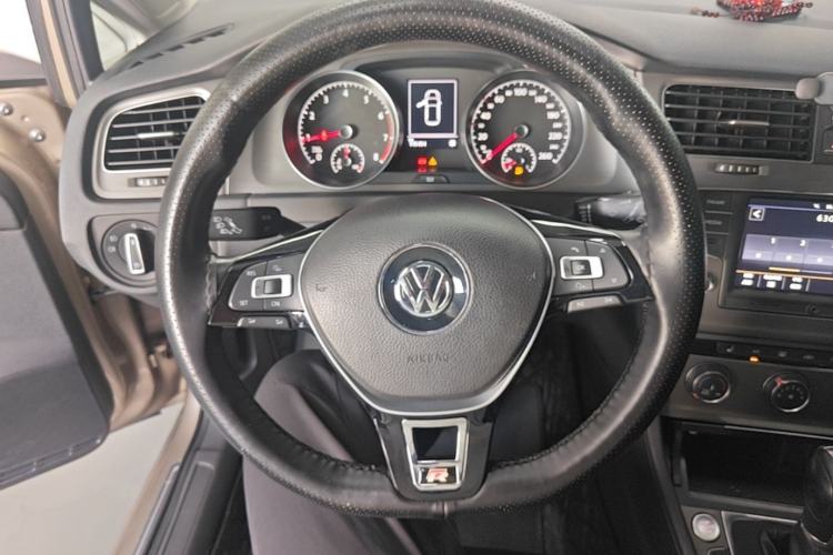 Used Volkswagen Golf 2016 230TSI Automatic Luxury Version Steering Wheel