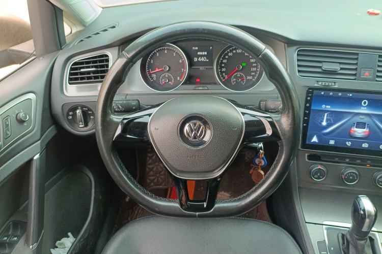Used Volkswagen Golf 2016 230TSI Automatic Comfort Version Steering Wheel
