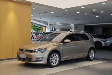 Used Volkswagen Golf 2016 1.6L Automatic Fashion Model