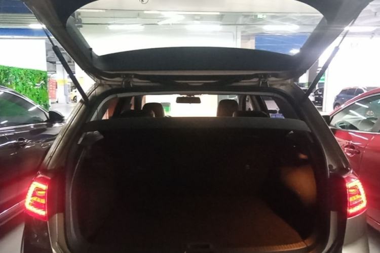 Used Volkswagen Golf 2016 230TSI Automatic Comfort Version Trunk