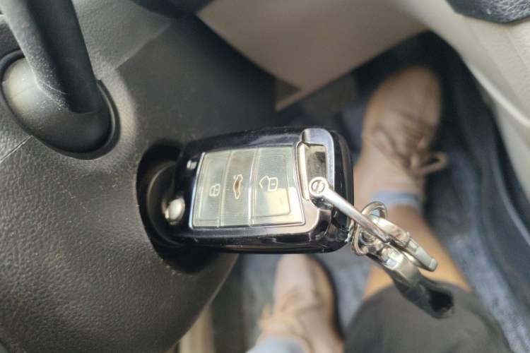 Used Volkswagen Golf 2016 230TSI Automatic Comfort Version Vehicle Key