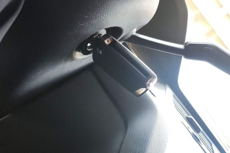 Used Volkswagen Golf 2016 1.6L Automatic Comfort Model Vehicle Key