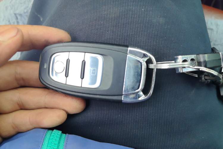 Used Volkswagen Golf 2016 230TSI Automatic Comfort Version Vehicle Key