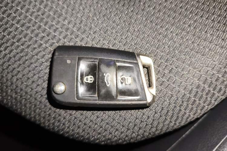 Used Volkswagen Golf 2016 230TSI Automatic Comfort Version Vehicle Key