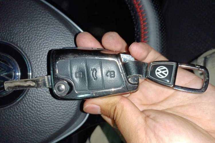 Used Volkswagen Golf 2016 230TSI Automatic Comfort Version Vehicle Key