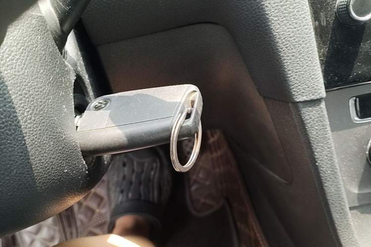 Used Volkswagen Golf 2016 1.6L Automatic Fashion Model Vehicle Key