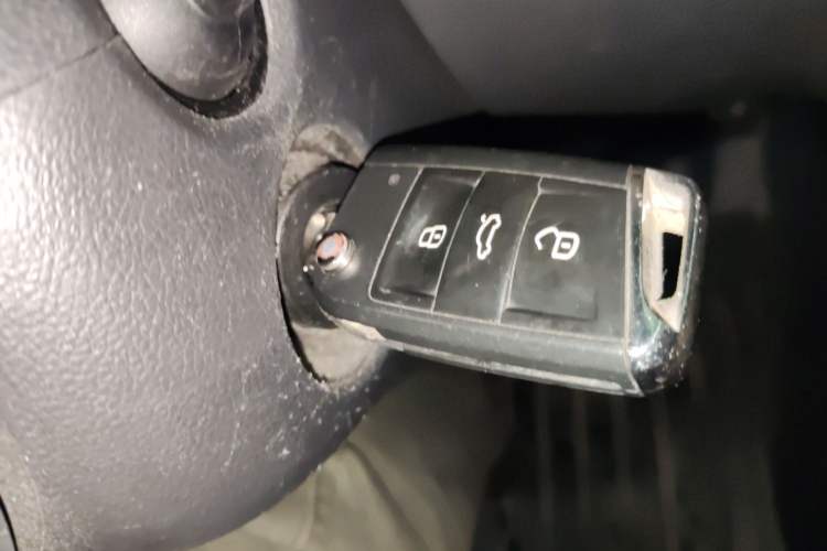 Used Volkswagen Golf 2016 230TSI Automatic Comfort Version Vehicle Key