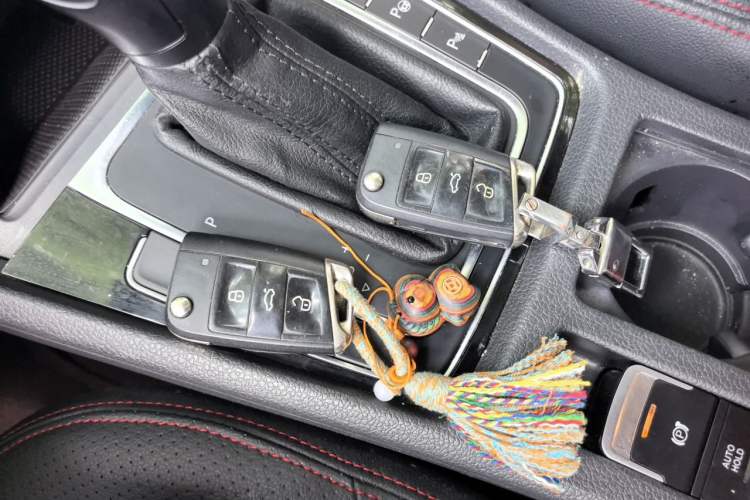 Used Volkswagen Golf 2016 1.6L Automatic Comfort Model Vehicle Key