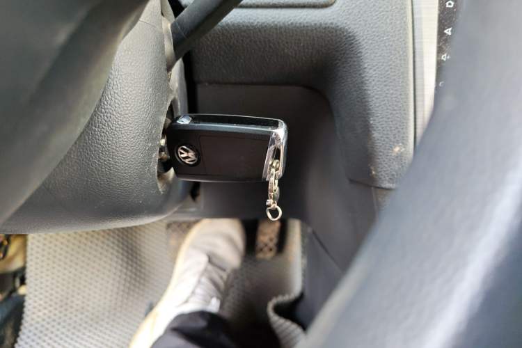 Used Volkswagen Golf 2016 1.6L Automatic Fashion Model Vehicle Key