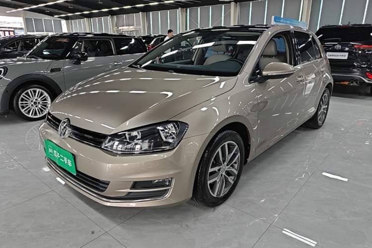 Volkswagen Golf 2016 230TSI Automatic Luxury Version usata Guazi used car, China used car export, Used car for sale, Used cars, Cheapest cars for sale