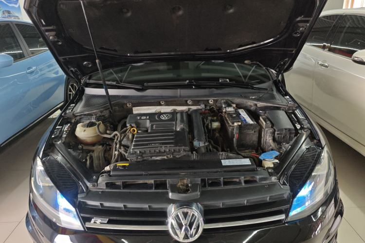 Used Volkswagen Golf 2017 280TSI Automatic R-Line Million-Vehicle Commemorative Edition Engine Bay