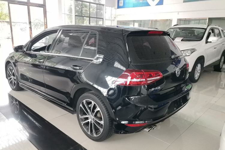 Used Volkswagen Golf 2017 280TSI Automatic R-Line Million-Vehicle Commemorative Edition Exterior 2