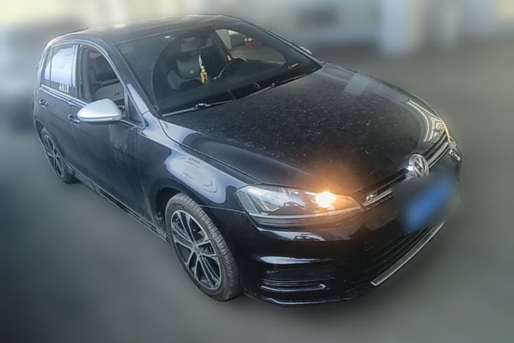 Used Volkswagen Golf 2017 280TSI Automatic R-Line Million-Vehicle Commemorative Edition Front Right 45 Deg
