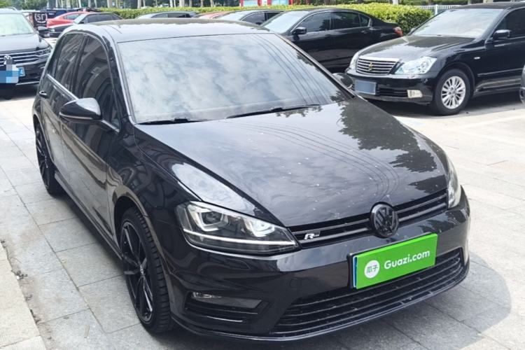 Used Volkswagen Golf 2017 280TSI Automatic R-Line Million-Vehicle Commemorative Edition Front Right 45 Deg