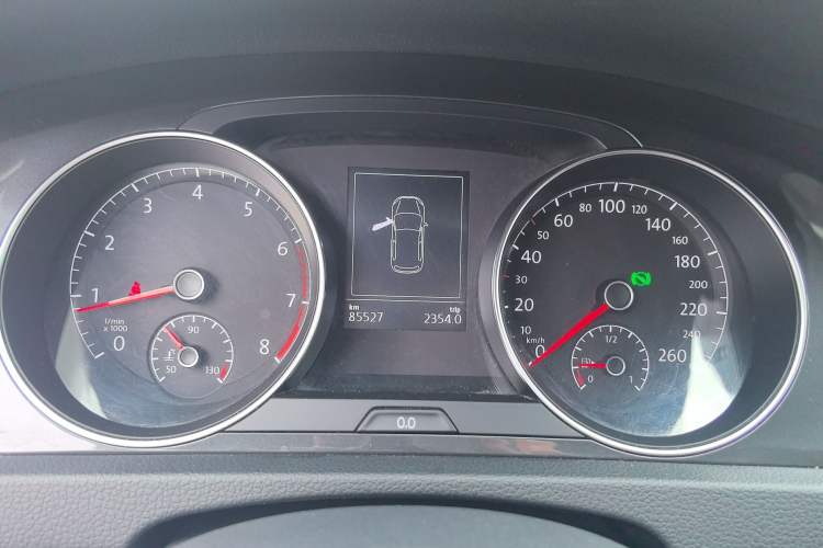 Used Volkswagen Golf 2017 230TSI Automatic Luxury Million-Vehicle Commemorative Edition Instrument Cluster