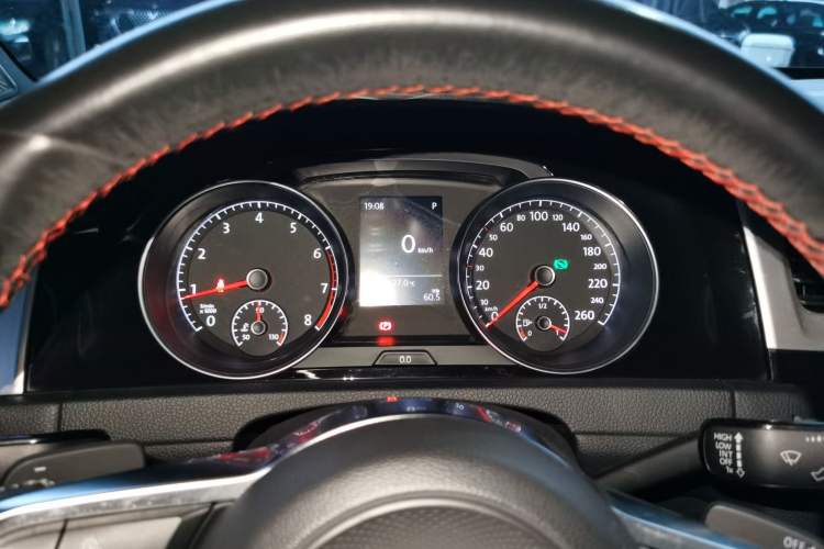 Used Volkswagen Golf 2017 280TSI Automatic R-Line Million-Vehicle Commemorative Edition Instrument Cluster