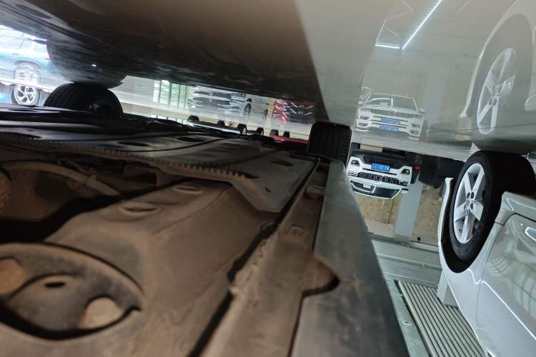 Used Volkswagen Golf 2017 280TSI Automatic R-Line Million-Vehicle Commemorative Edition Left Side Sill